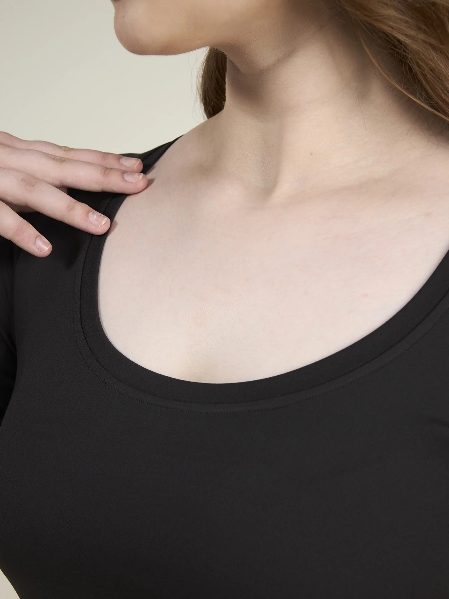 Black Sculpt Scoop Top - Image 6