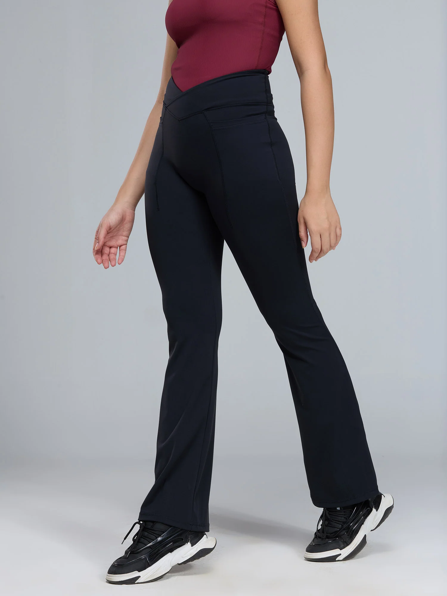 Obsidian Black Extra Tall Hourglass Flared Leggings - Image 10