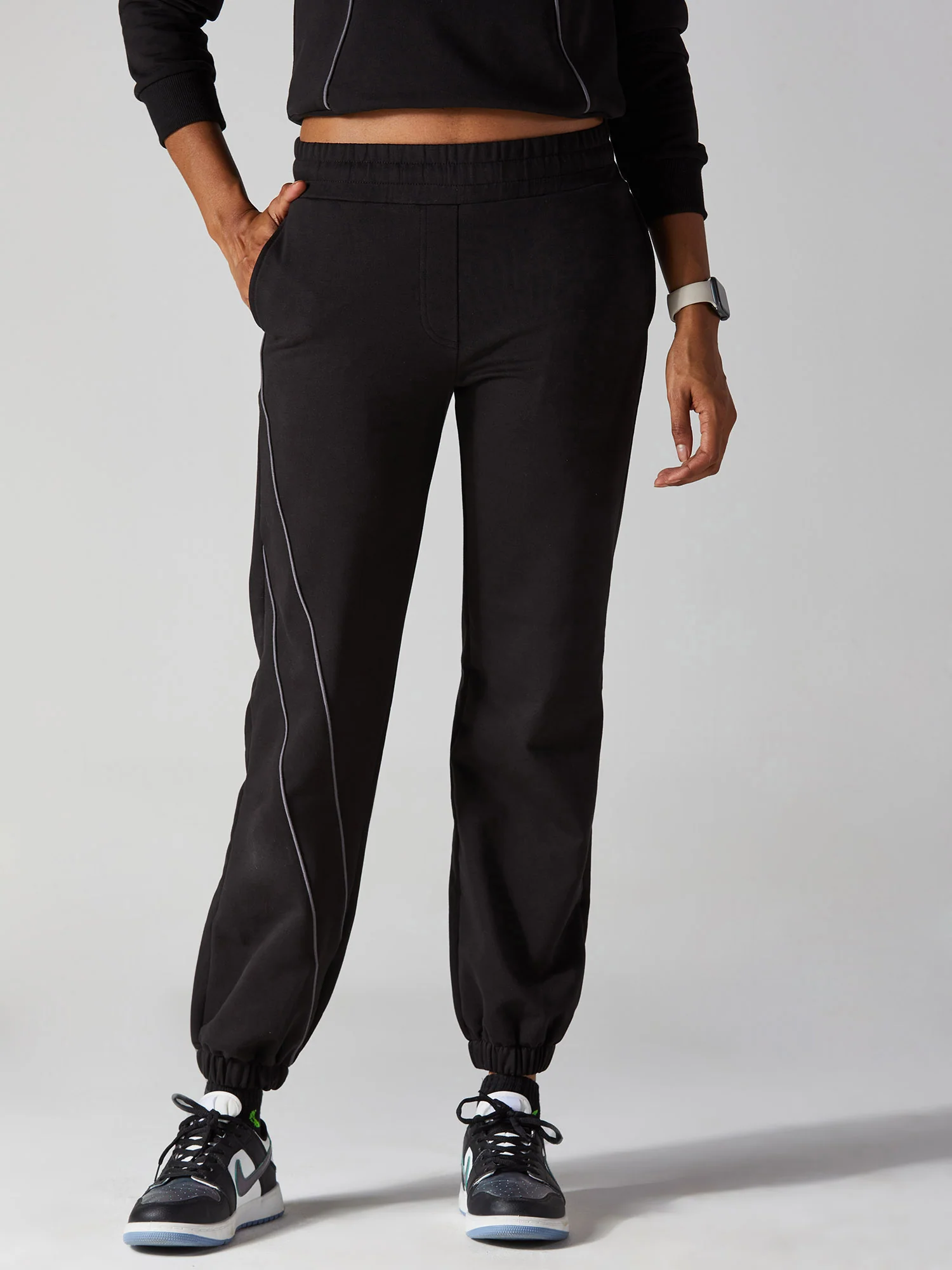 Black urban joggers - Image 2