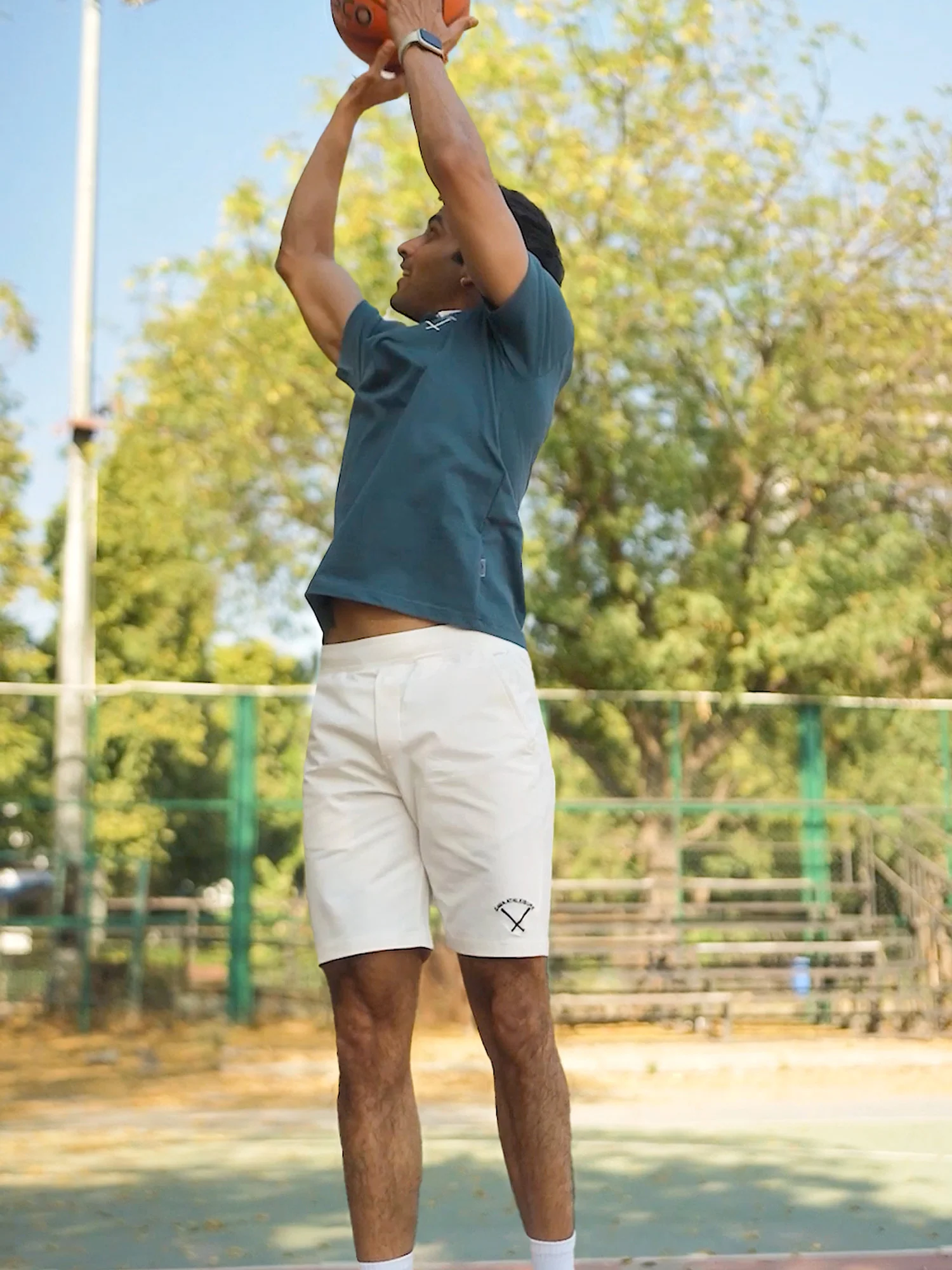 White Relax-in Shorts - Image 2